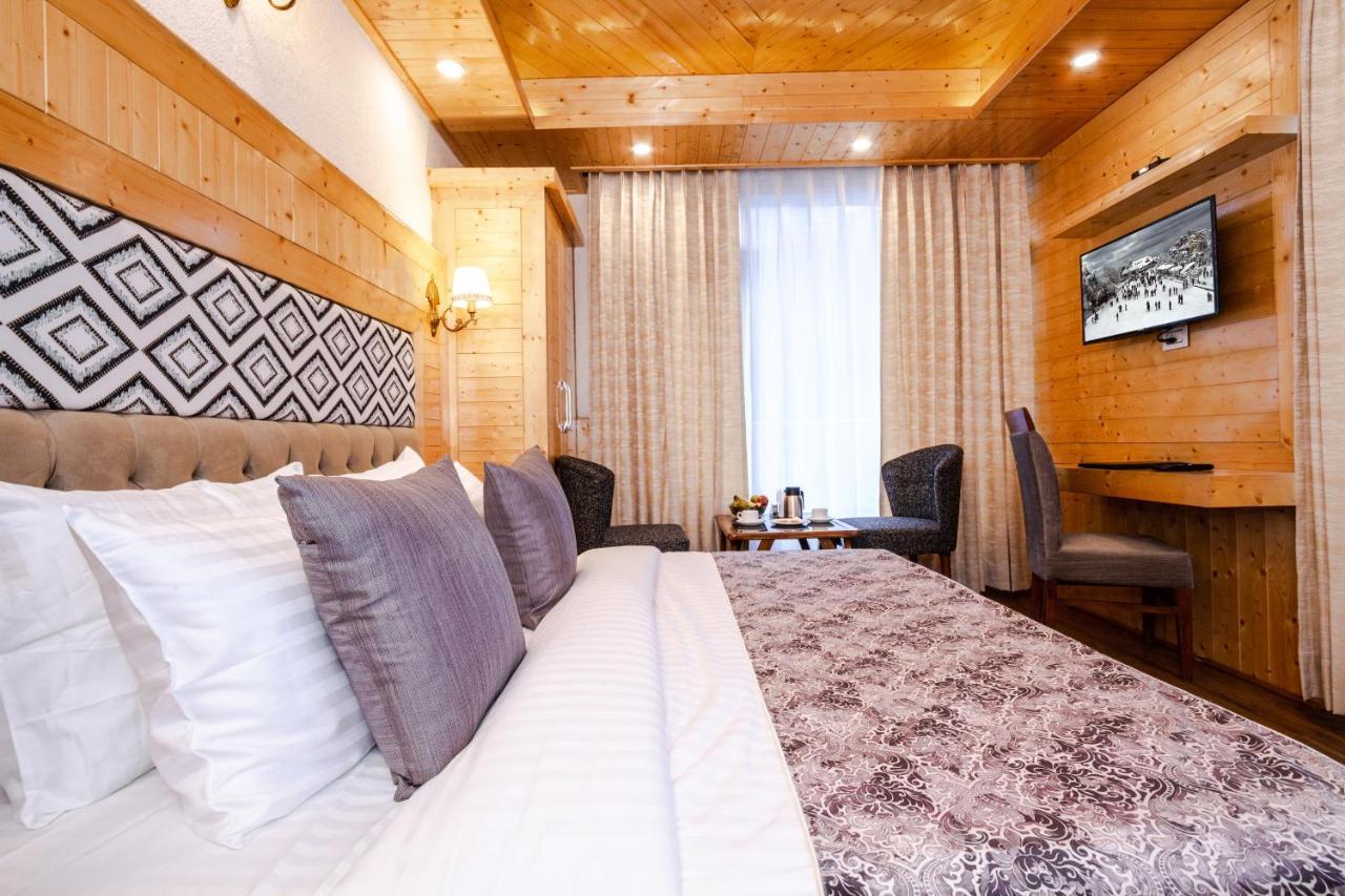 Suryansh Regency Manali Centrally Heated Air Cooled With Private Balconies Manāli エクステリア 写真